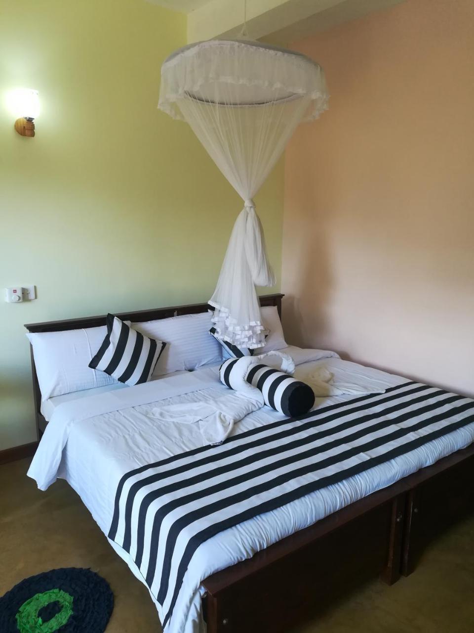 Dinaro Guest Hotel Ella Exterior photo