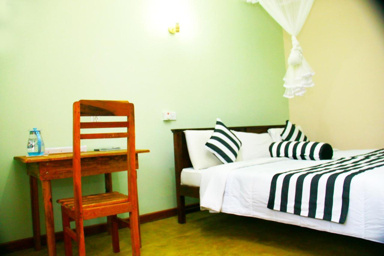Dinaro Guest Hotel Ella Exterior photo