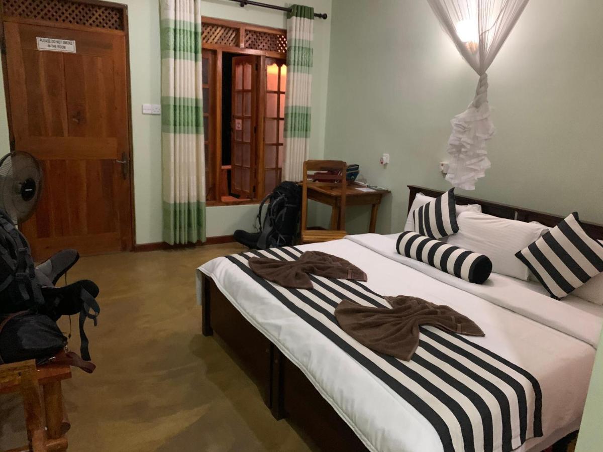 Dinaro Guest Hotel Ella Exterior photo